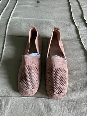 Source Unknown Pink Knit Slip-On Loafers Size 39
